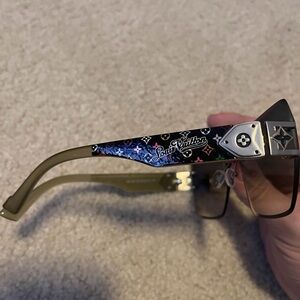 Pre Owned Louis Vuitton Black and Brown Monogram Sunglasses